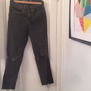 High waist distressed jeans